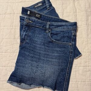 Kut from the Kloth denim shorts with frayed hem - size 16